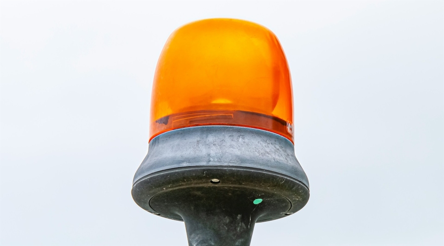 中芯国际(00981)发布第二季度业绩,股东应占利润1.32亿美元 三季度收入指引为环比增长5%到7%