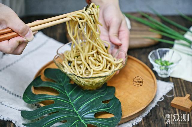 瑞银Q2减持美股科技股,聚焦纳斯达克100指数回调